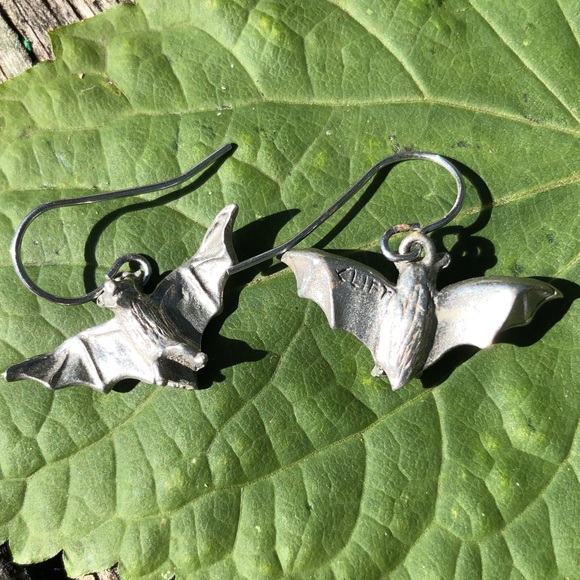 ❌SOLD❌ Silver Bat Dangle Earrings - Picture 3 of 6